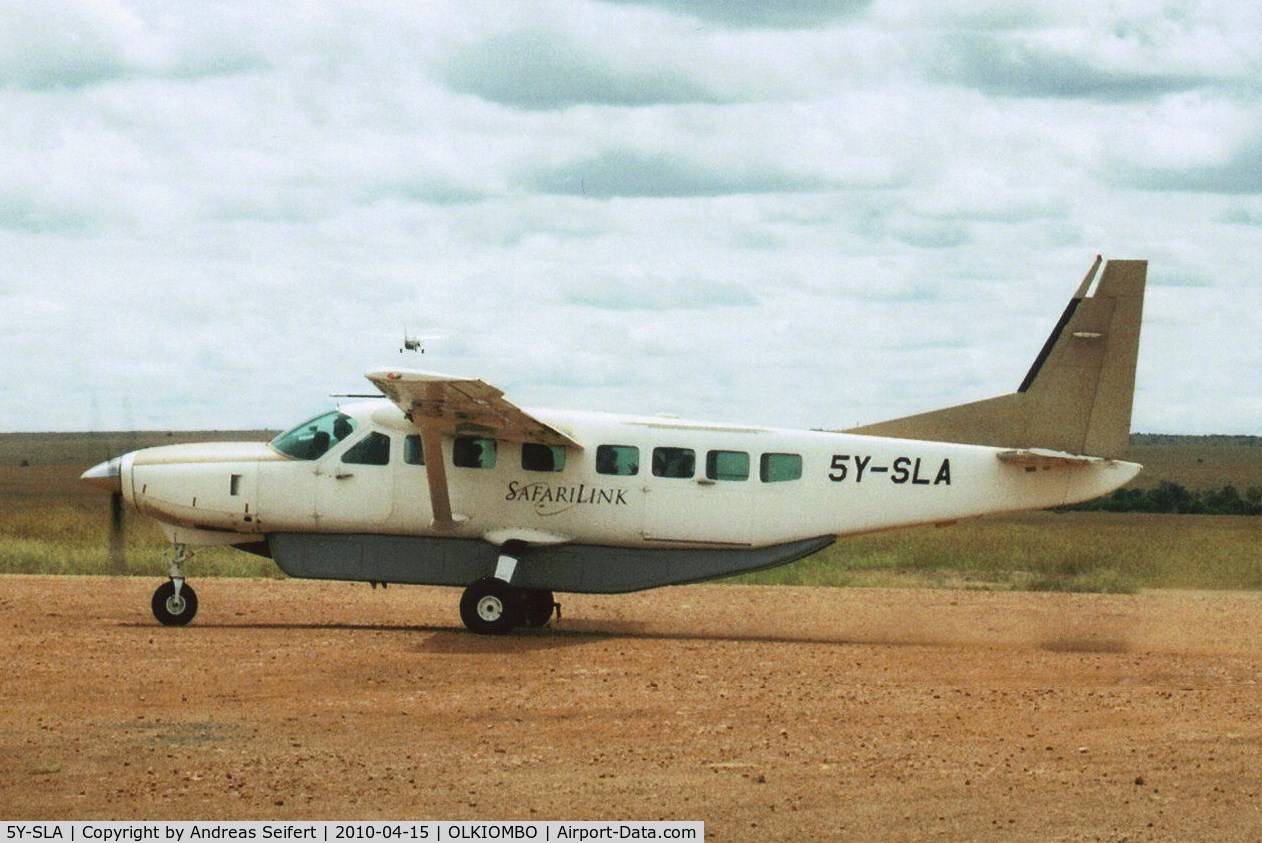 5Y-SLA, 1996 Cessna 208B Grand Caravan C/N 208B0574, Olkiombo Airfield(Kenya)15.4.2010