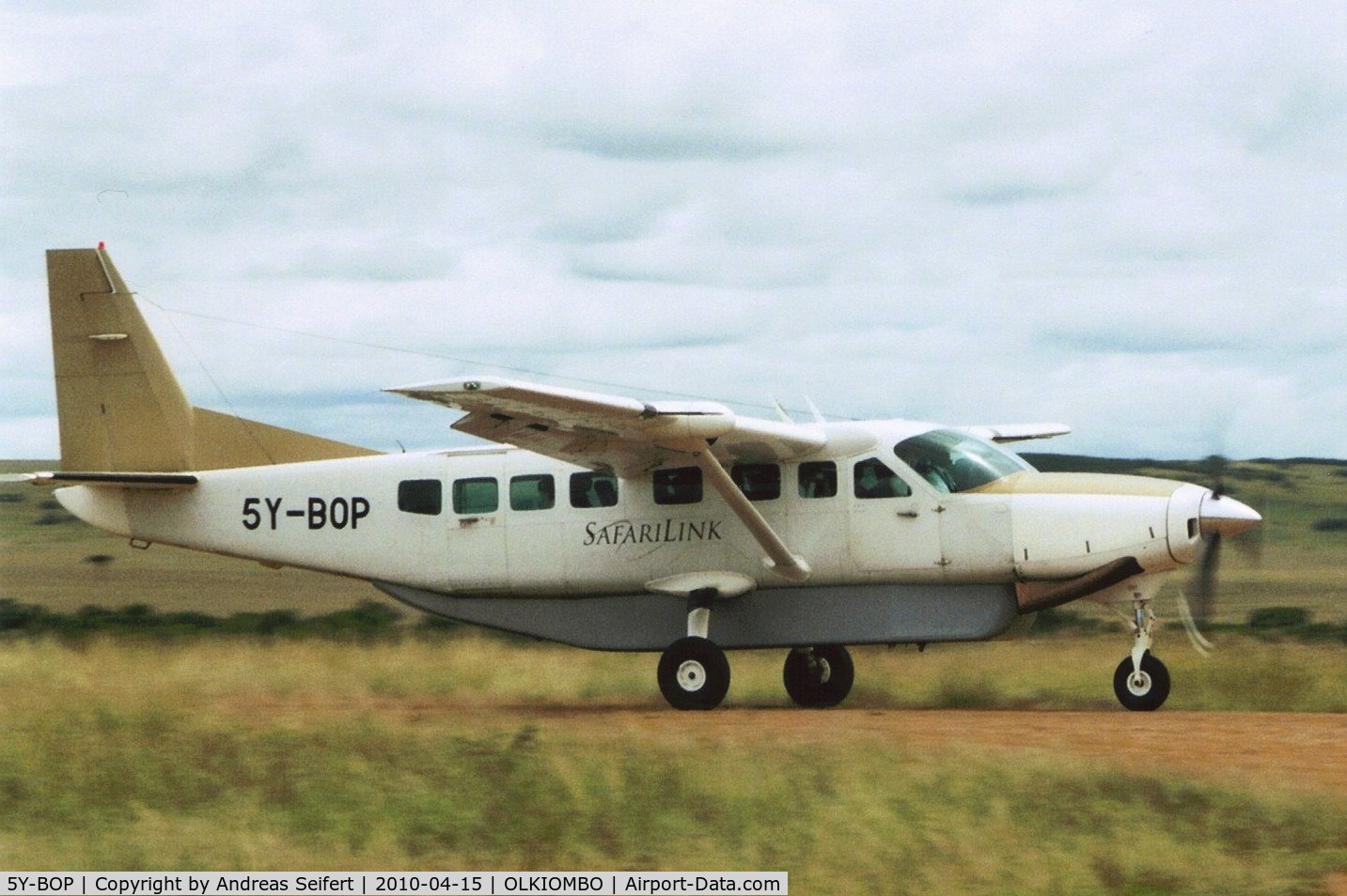 5Y-BOP, 1997 Cessna 208B Grand Caravan C/N 208B0642, Olkiombo Airfield(Kenya)15.4.2010