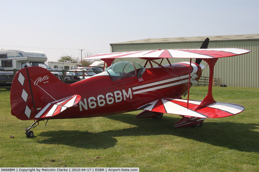 N666BM, 1991 Aviat Pitts S-1T Special C/N 1057, Aviat Pitts S-1T Special at Breighton Airfield, UK in 2010.