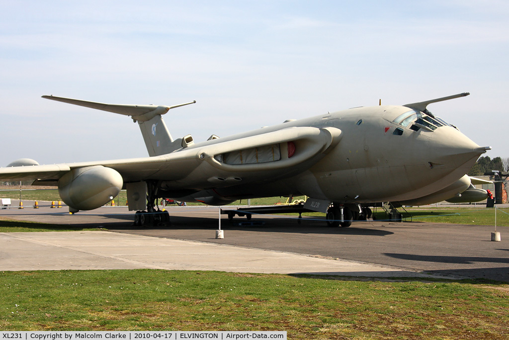 XL231, 1962 Handley Page Victor K.2 C/N HP80/76, Handley Page Victor K2 (HP-80) at the Yorkshire Air Museum, Elvington in 2010.