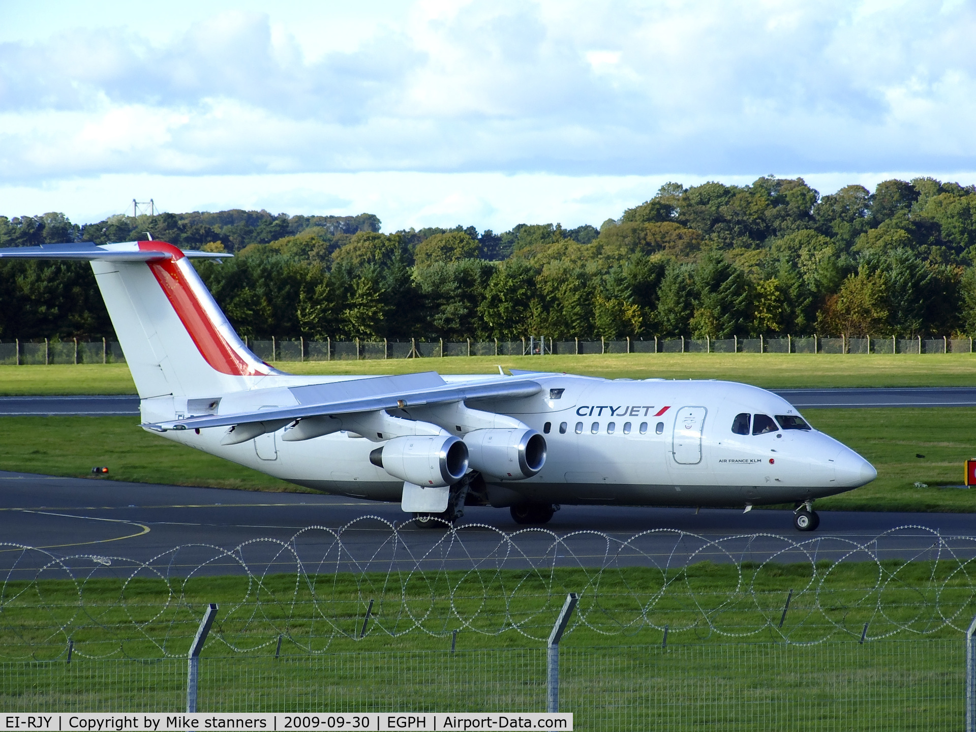 EI-RJY, 1997 British Aerospace Avro 146-RJ85 C/N E.2307, 