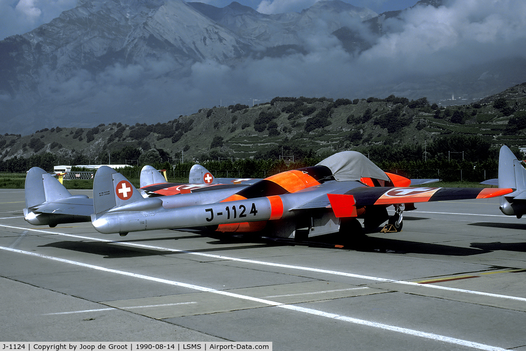 J-1124, De Havilland (FFA) Vampire FB.6 (DH-100) C/N 633, In 1990 many Swiss Vampires were stored at Sion pending their sale.