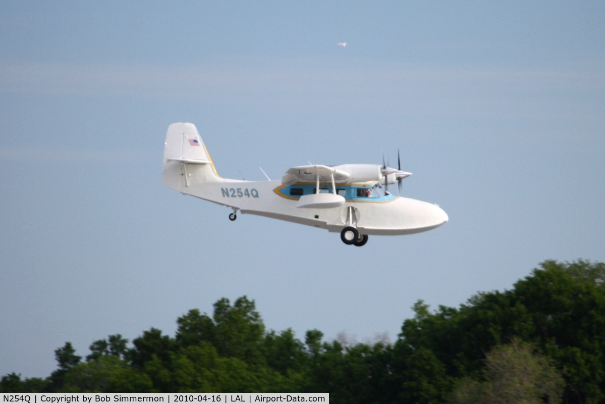 N254Q, 1941 Grumman G-44 Widgeon C/N 1210, Arriving at Lakeland, FL during Sun N Fun 2010.