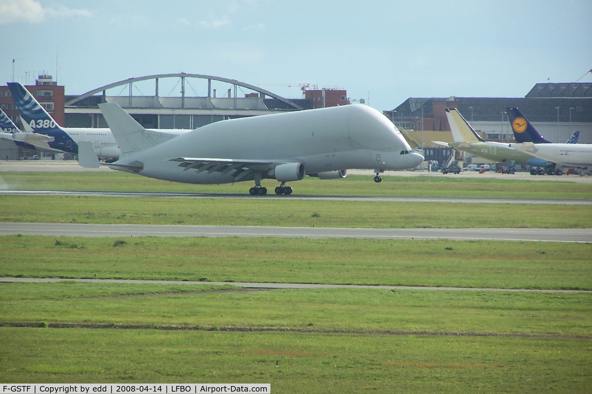 F-GSTF, 2000 Airbus A300B4-608ST Super Transporter C/N 796, JUST LANDED COMING IN FROM BREMEN