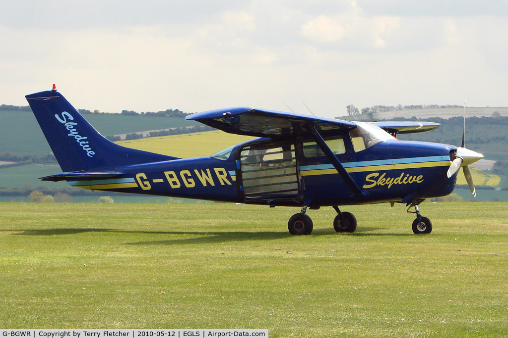 G-BGWR, 1966 Cessna U206A Super Skywagon C/N U206-0653, 1966 Cessna CESSNA U206A at Old Sarum Airfield