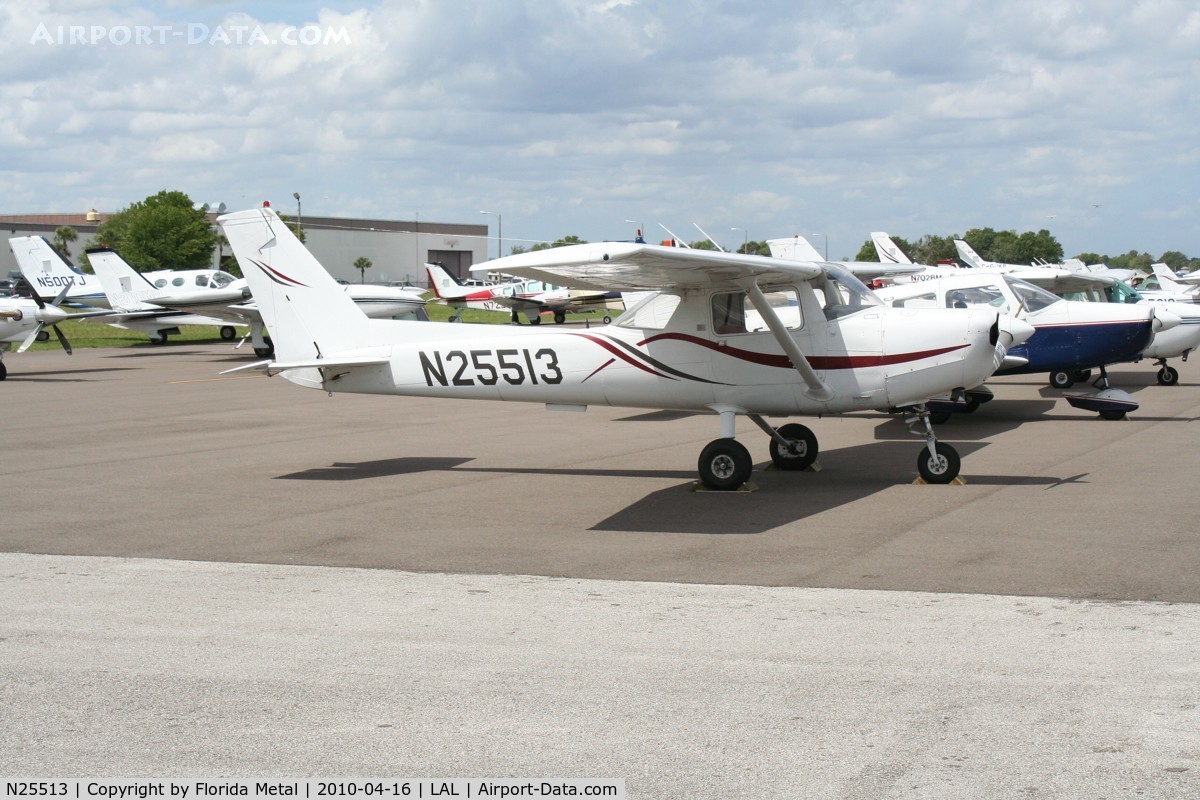 N25513, 1977 Cessna 152 C/N 15280707, Cessan 152