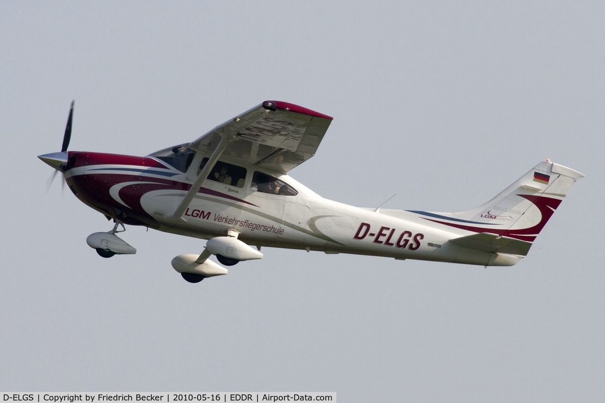 D-ELGS, 1967 Cessna 182K Skylane C/N 18257993, departing via RW27