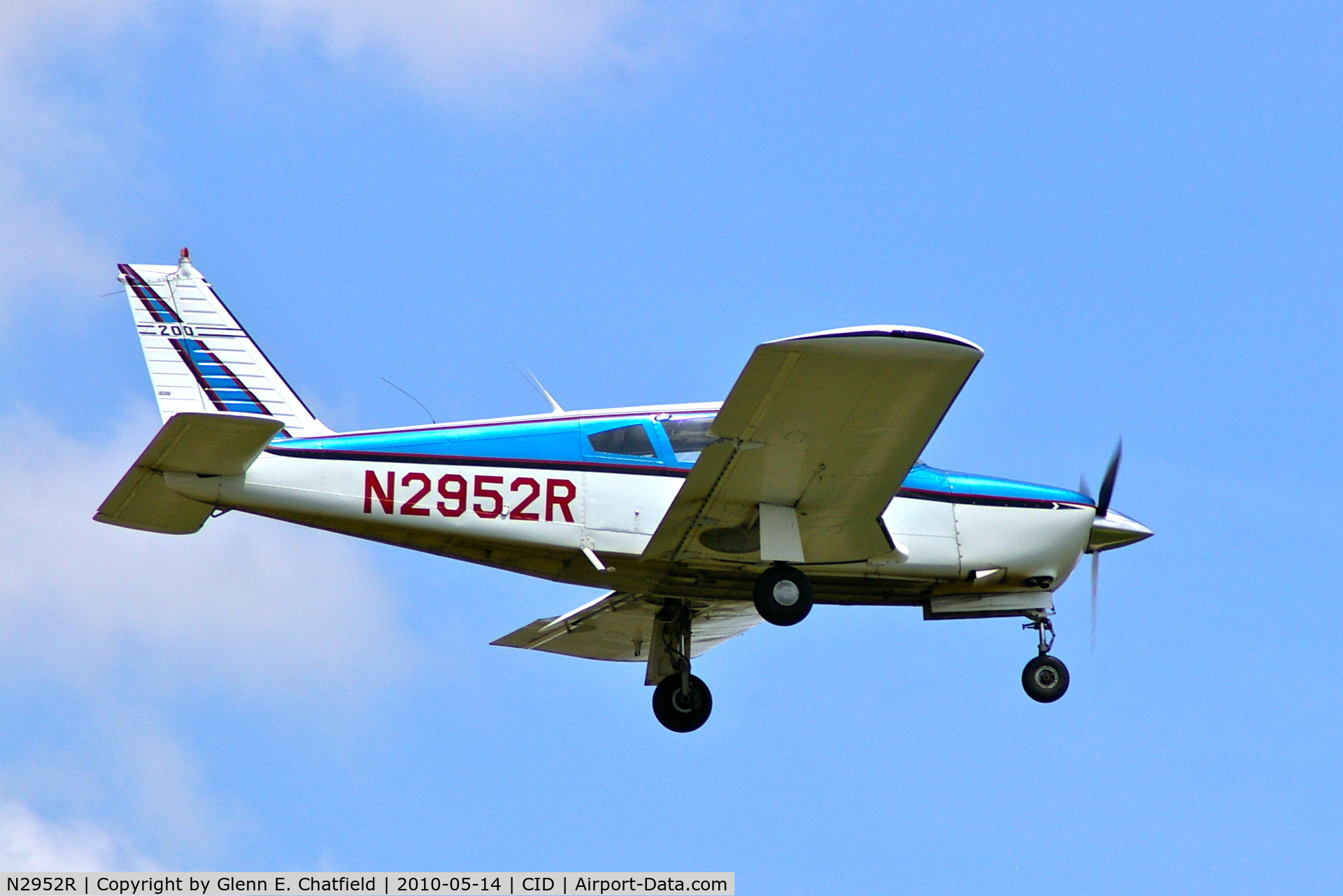 N2952R, 1969 Piper PA-28R-200 Arrow II C/N 28R-35344, Arriving behind a C-17