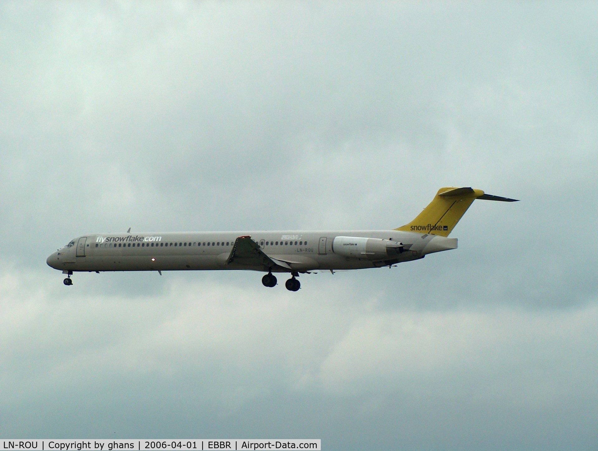 LN-ROU, 1986 McDonnell Douglas MD-82 (DC-9-82) C/N 49424, Snowflake