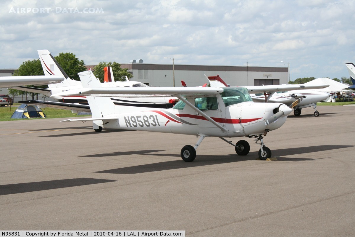 N95831, 1985 Cessna 152 C/N 15285972, Cessna 152