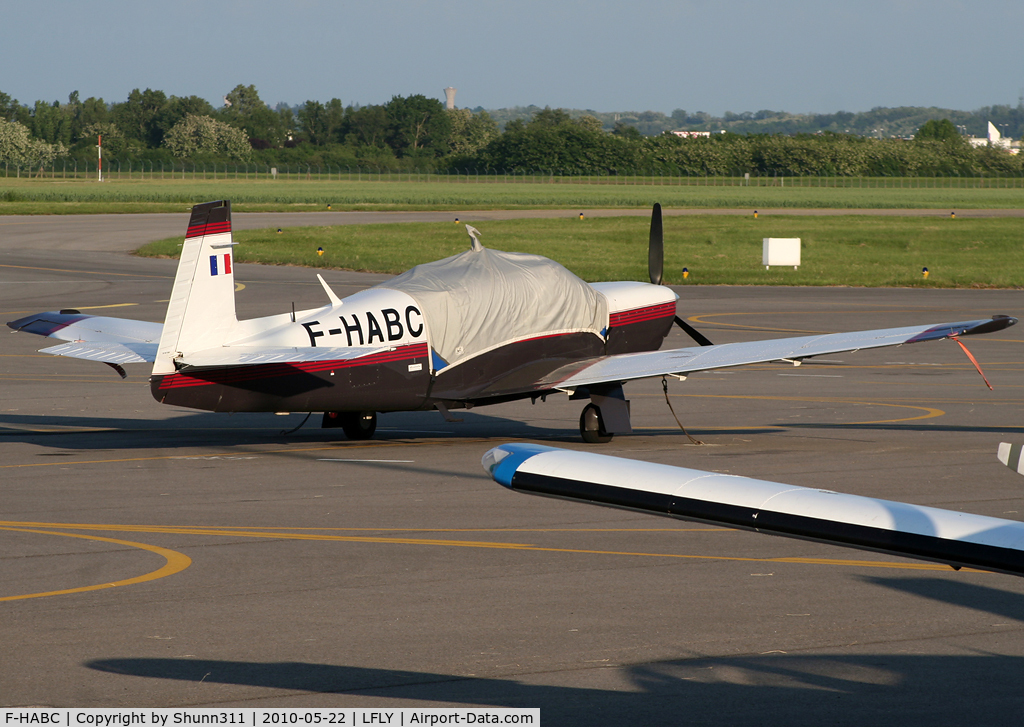 F-HABC, 1997 Mooney M20K C/N 27-0233, Parked at the General Aviation...