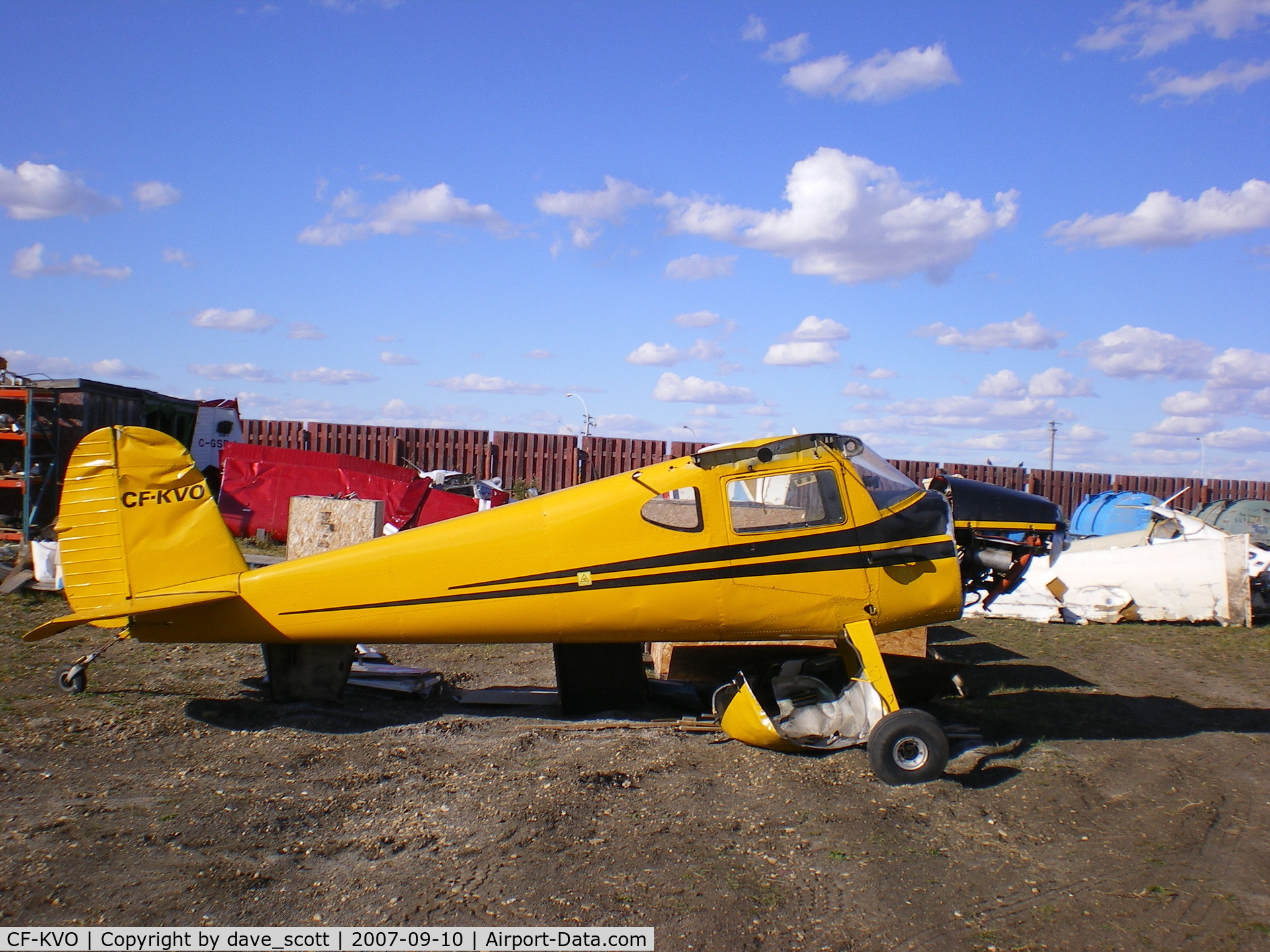 CF-KVO, 1948 Cessna 140 C/N 14472, Ground loop. Scrapped at Villeneuve Airport.