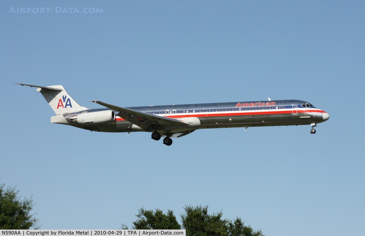 N590AA, 1991 McDonnell Douglas MD-83 (DC-9-83) C/N 53253, American MD-83