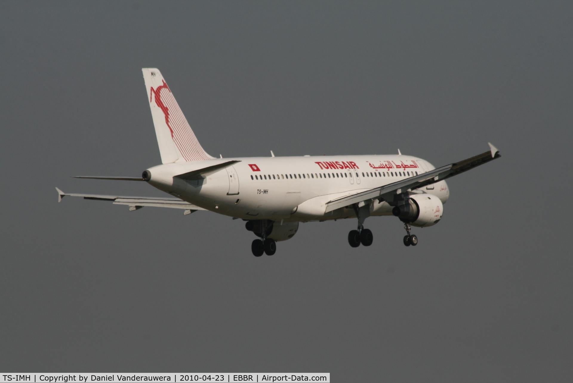 TS-IMH, 1993 Airbus A320-211 C/N 0402, Flight TU788 is descending to RWY 02