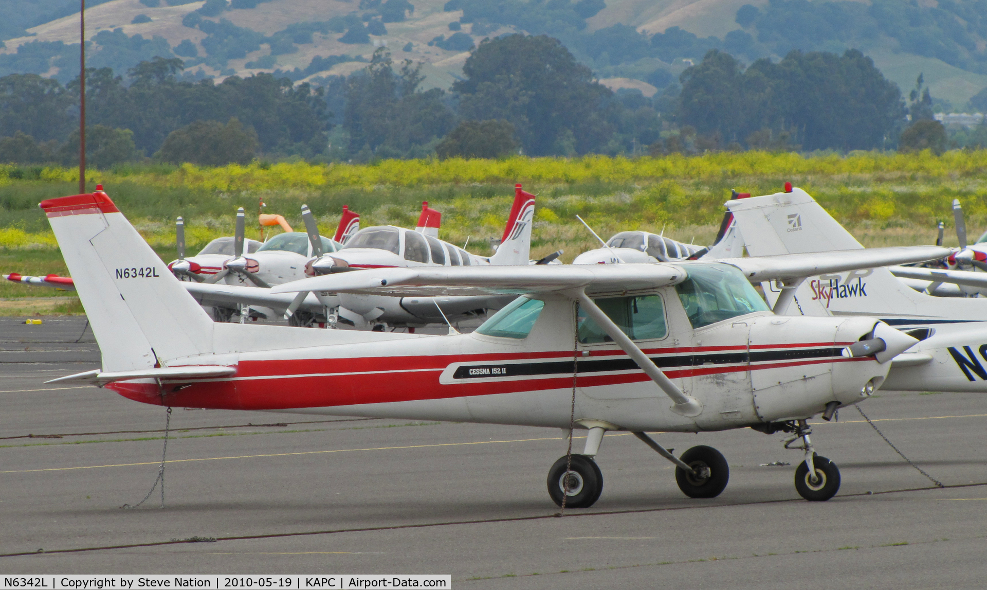 N6342L, 1980 Cessna 152 C/N 15284387, Cessna 152 on transient line at Napa, CA
