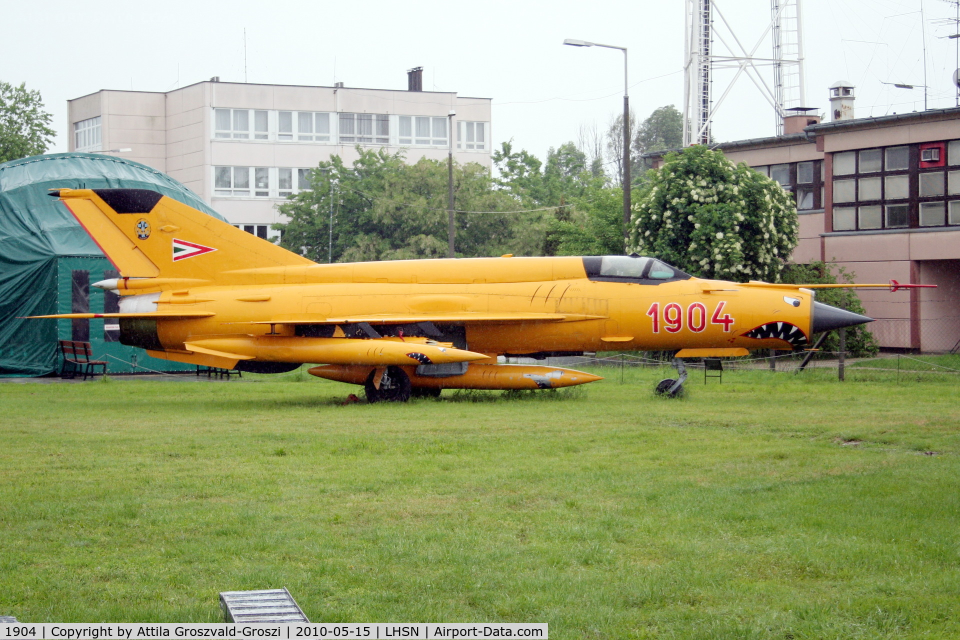 1904, 1978 Mikoyan-Gurevich MiG-21bis C/N 75061904, Szolnok Szandaszöllös Airplane Museum