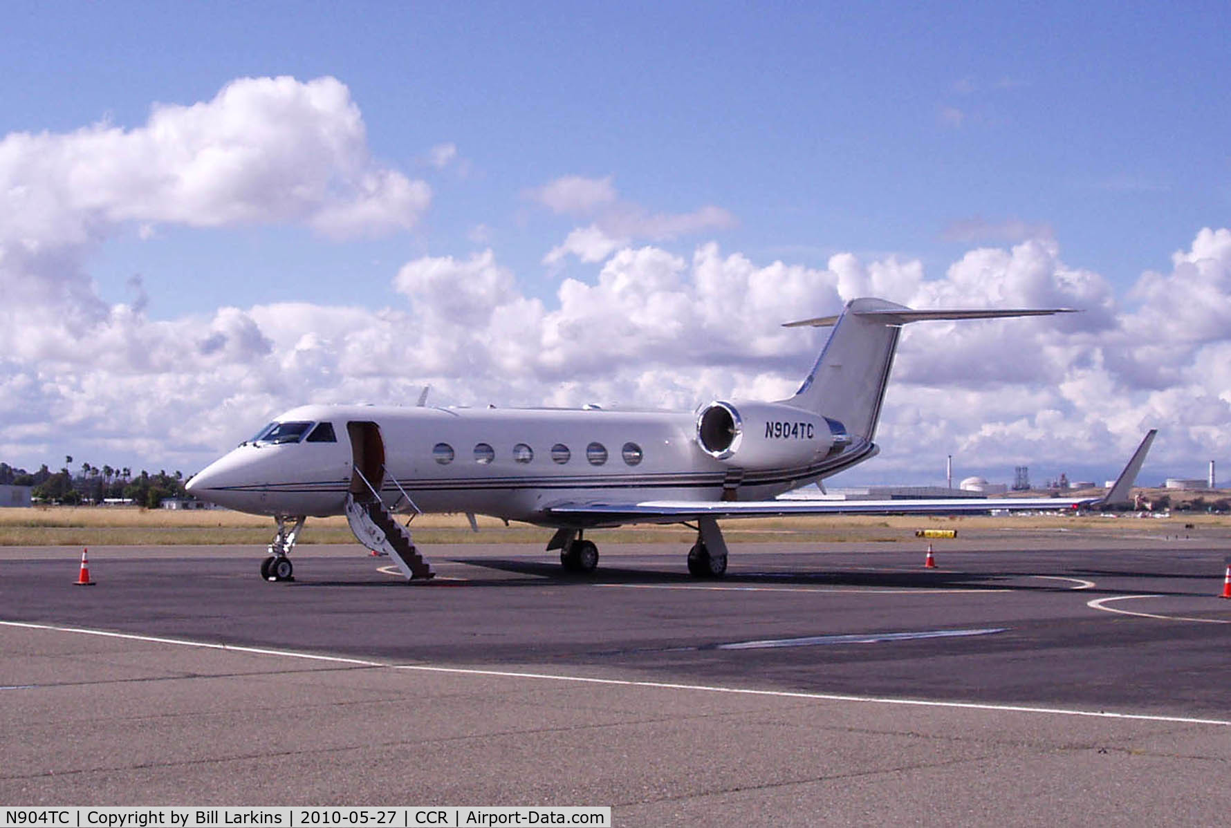 N904TC, 2001 Gulfstream Aerospace G-IV C/N 1444, Visitor