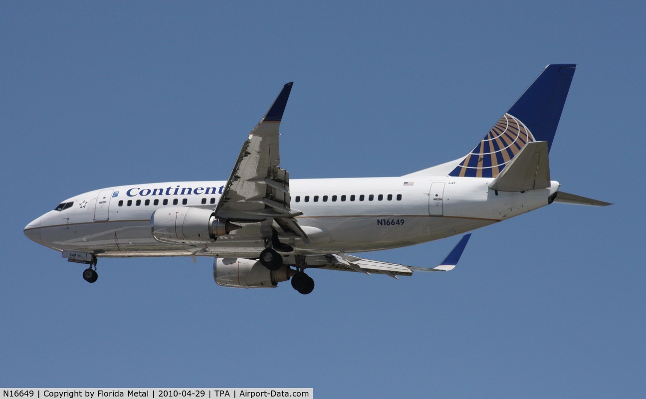 N16649, 1997 Boeing 737-524 C/N 28910, Continental 737-500