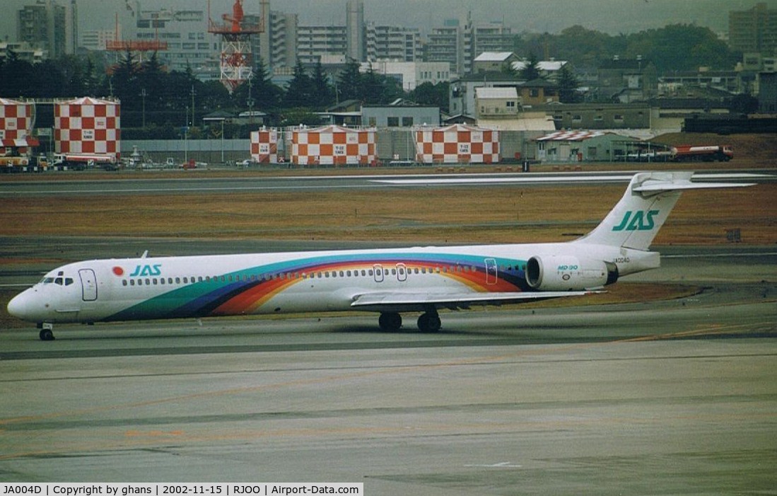 JA004D, 1997 McDonnell Douglas MD-90-30 C/N 53558, JAS has several differend colors