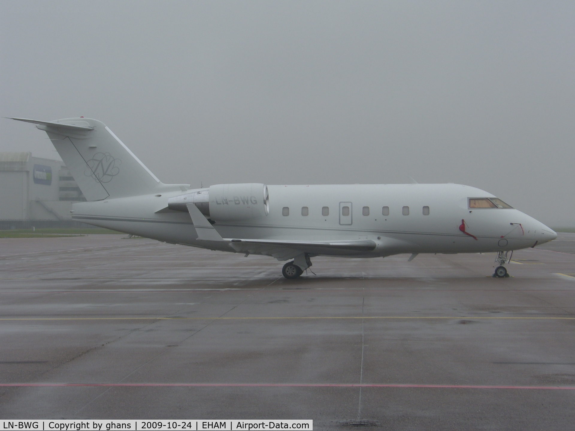 LN-BWG, 1997 Canadair Challenger 604 (CL-600-2B16) C/N 5328, On a foggy day