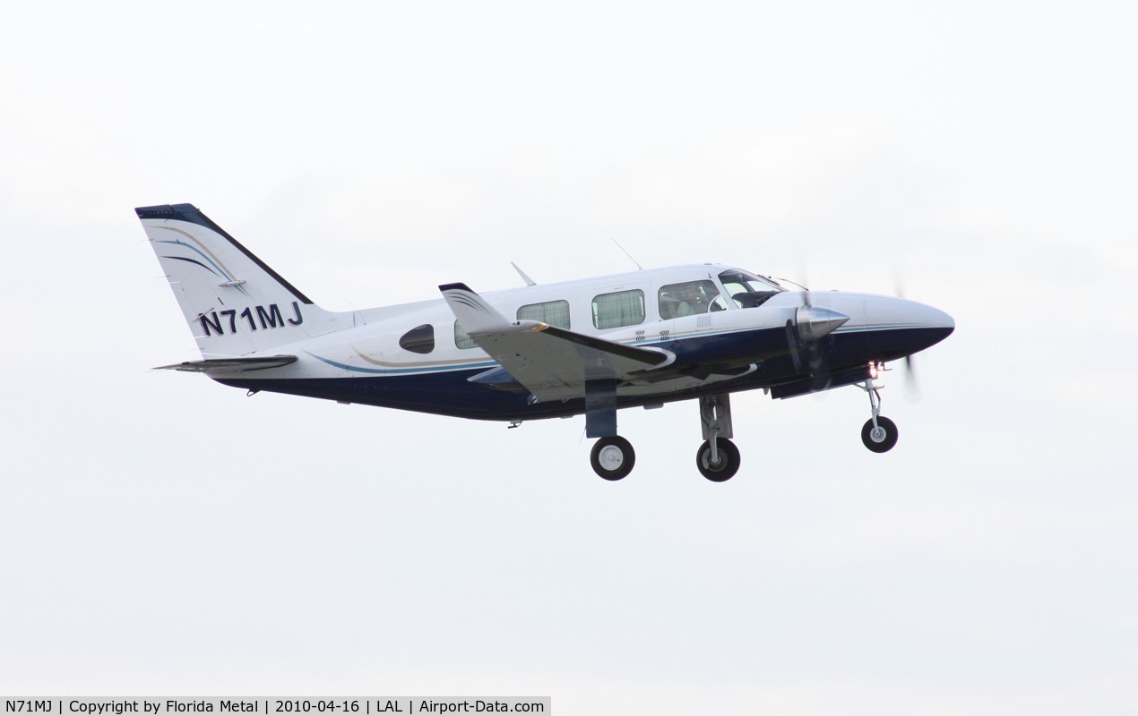 N71MJ, 1980 Piper PA-31-325 Navajo C/R C/N 31-8012061, PA-31-325