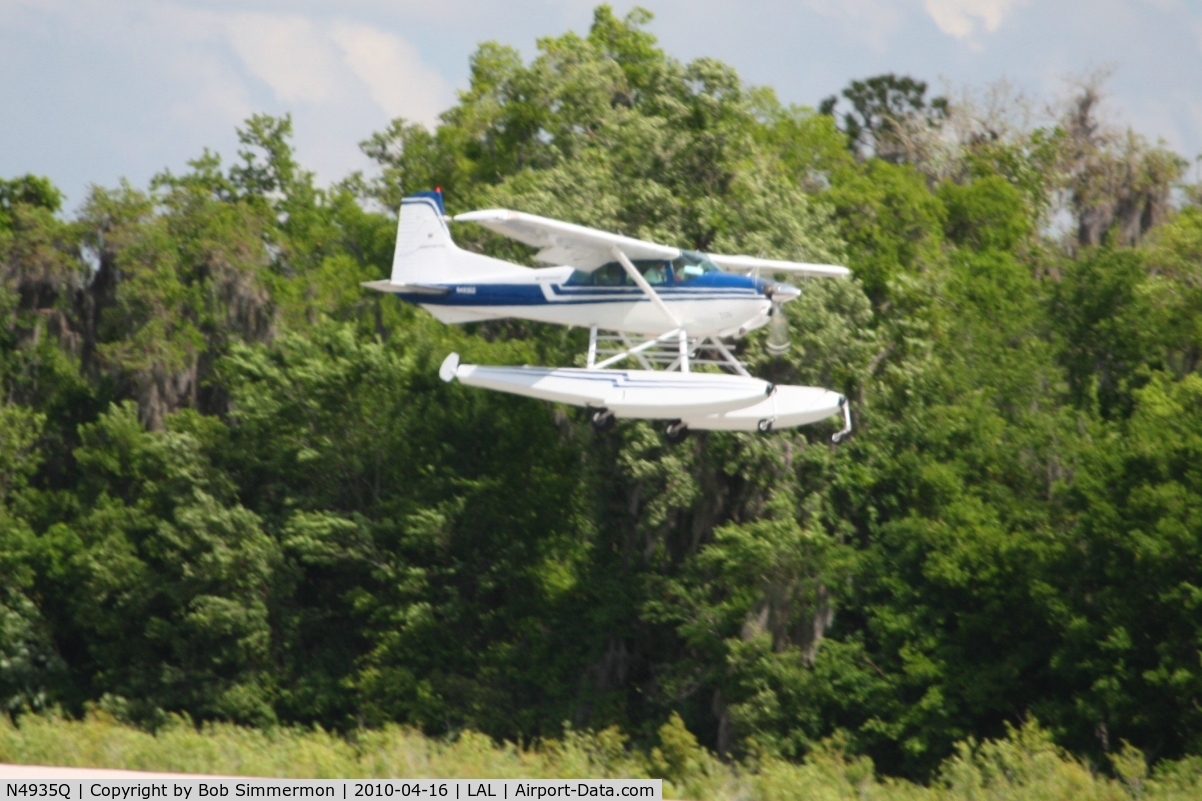 N4935Q, 1978 Cessna A185F Skywagon 185 C/N 18503578, Arriving at Lakeland, Florida during Sun N Fun 2010.
