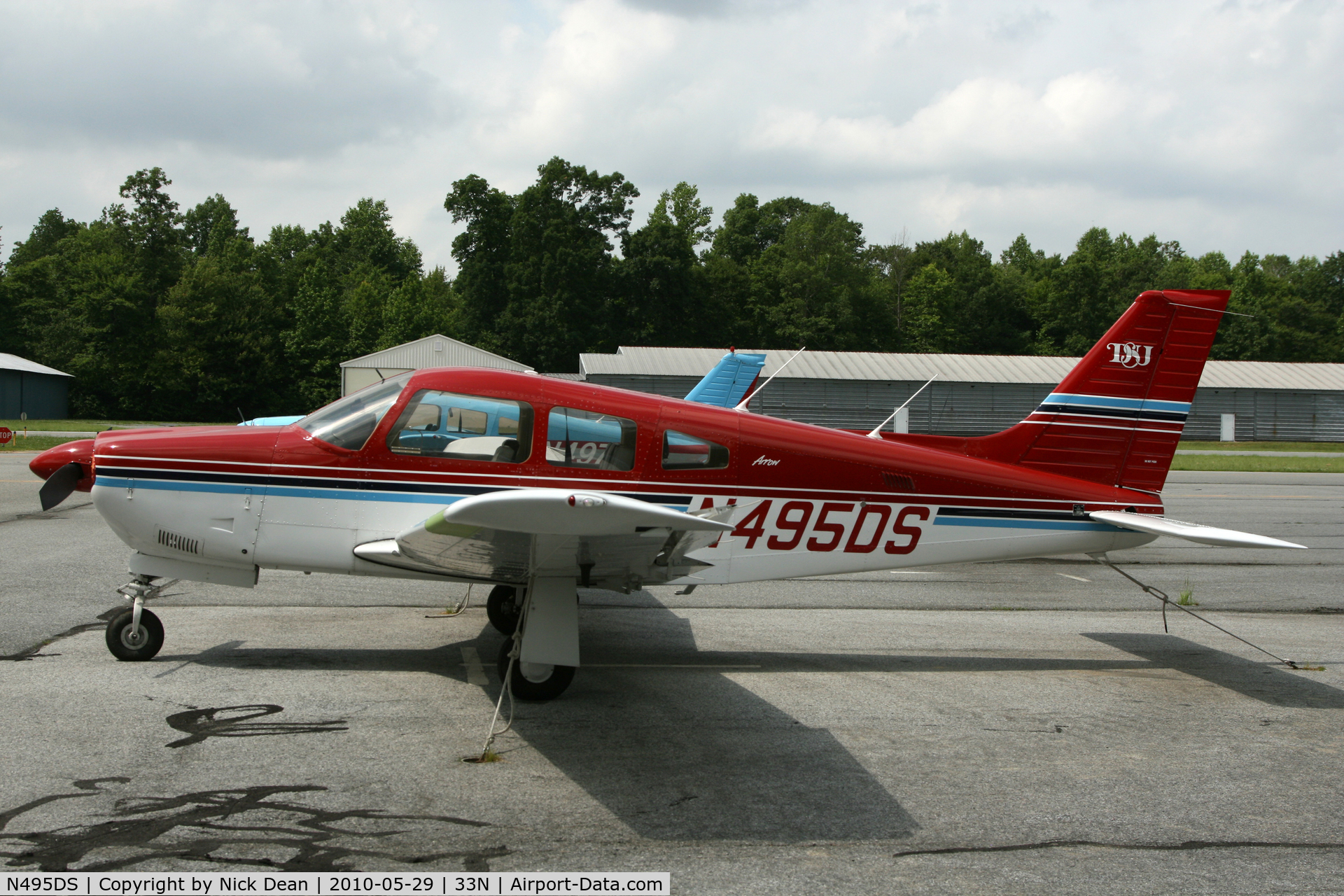 N495DS, 1997 Piper PA-28R-201 Cherokee Arrow III C/N 2844012, 33N