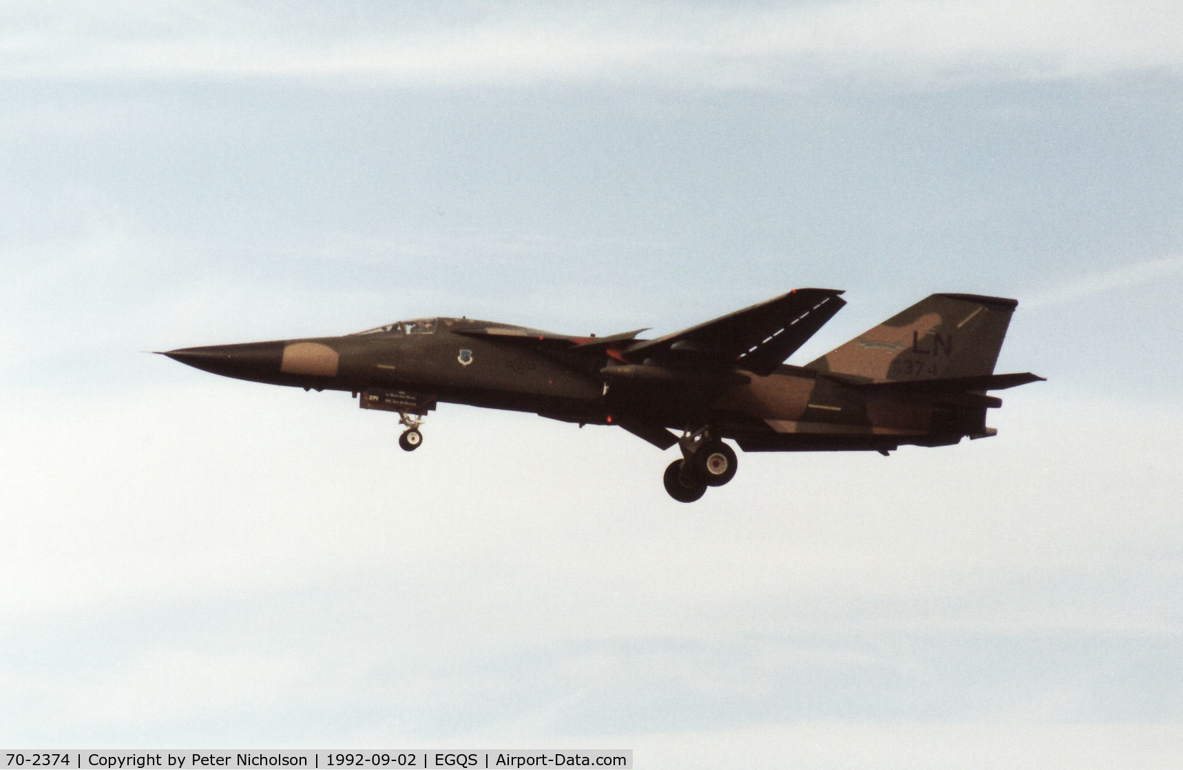 70-2374, 1970 General Dynamics F-111F Aardvark C/N E2-13, F-111F, callsign Amber 31, of 495th Tactical Fighter Squadron/48th Tactical Fighter Wing on approach to RAF Lossiemouth in September 1992.