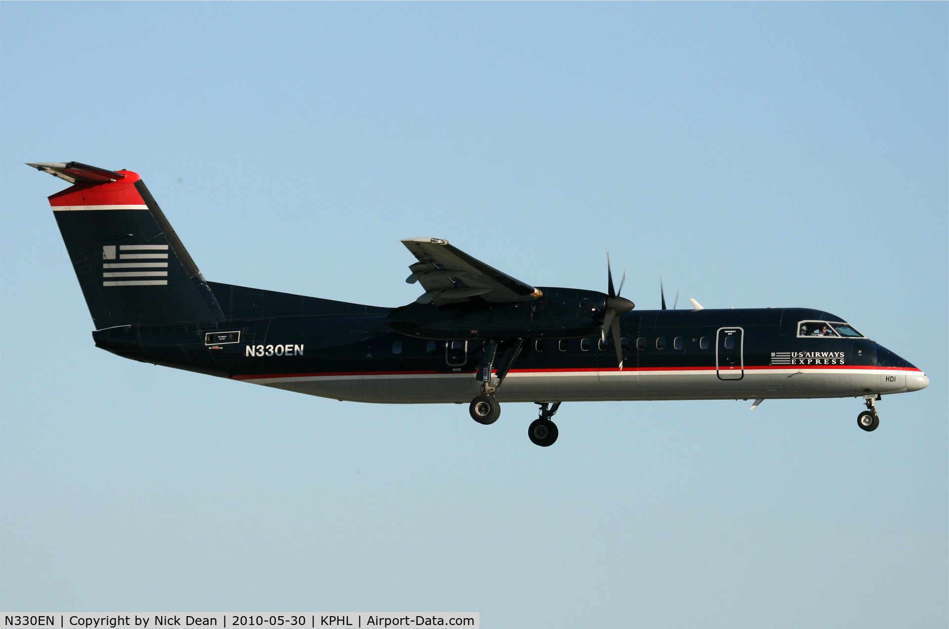 N330EN, 1991 De Havilland Canada DHC-8-311 Dash 8 C/N 274, KPHL