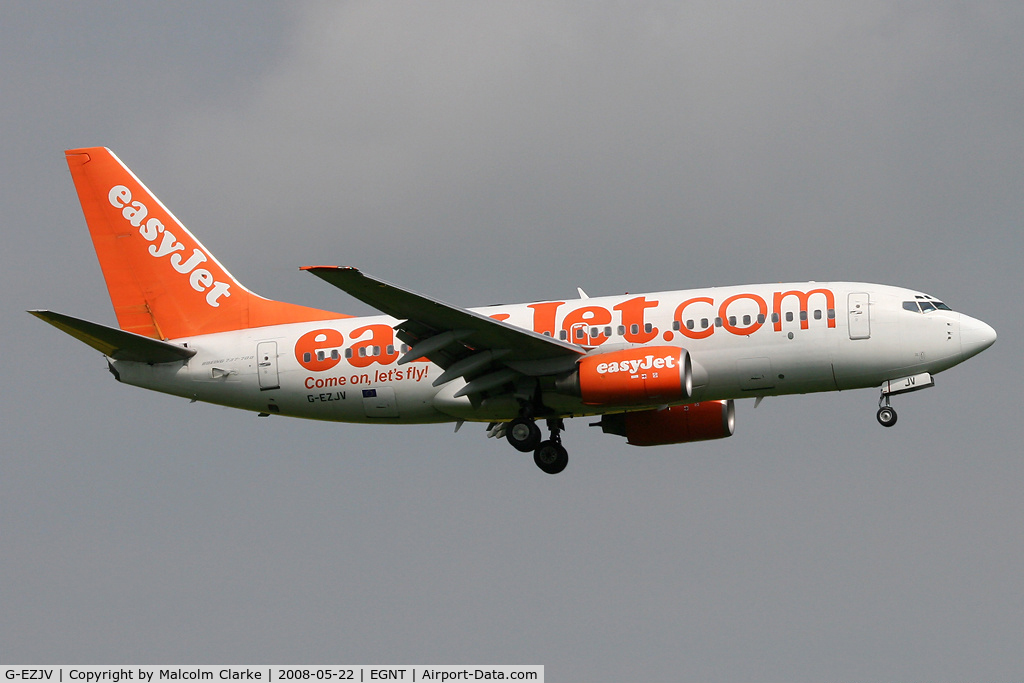 G-EZJV, 2003 Boeing 737-73V C/N 32417, Boeing 737-73V on short final to 07 at Newcastle Airport in 2008.