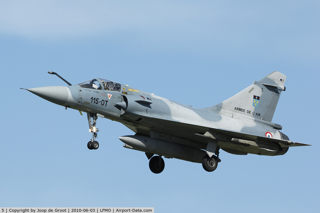 5, Dassault Mirage 2000C C/N 5, EC02.005 Mirage landing at its home base
