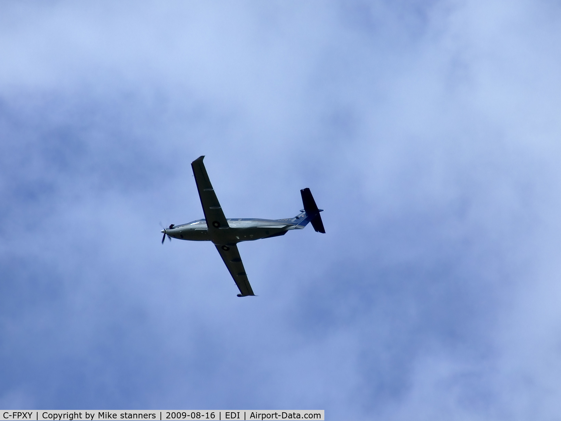 C-FPXY, 2008 Pilatus PC-12/47 C/N 878, Pixie air PC-12 Departs runway 24