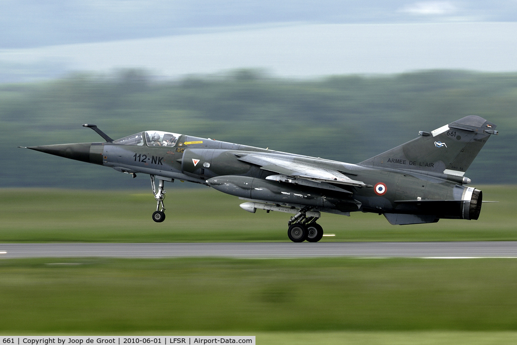 661, Dassault Mirage F.1CR C/N 661, long shutter speed during take off.