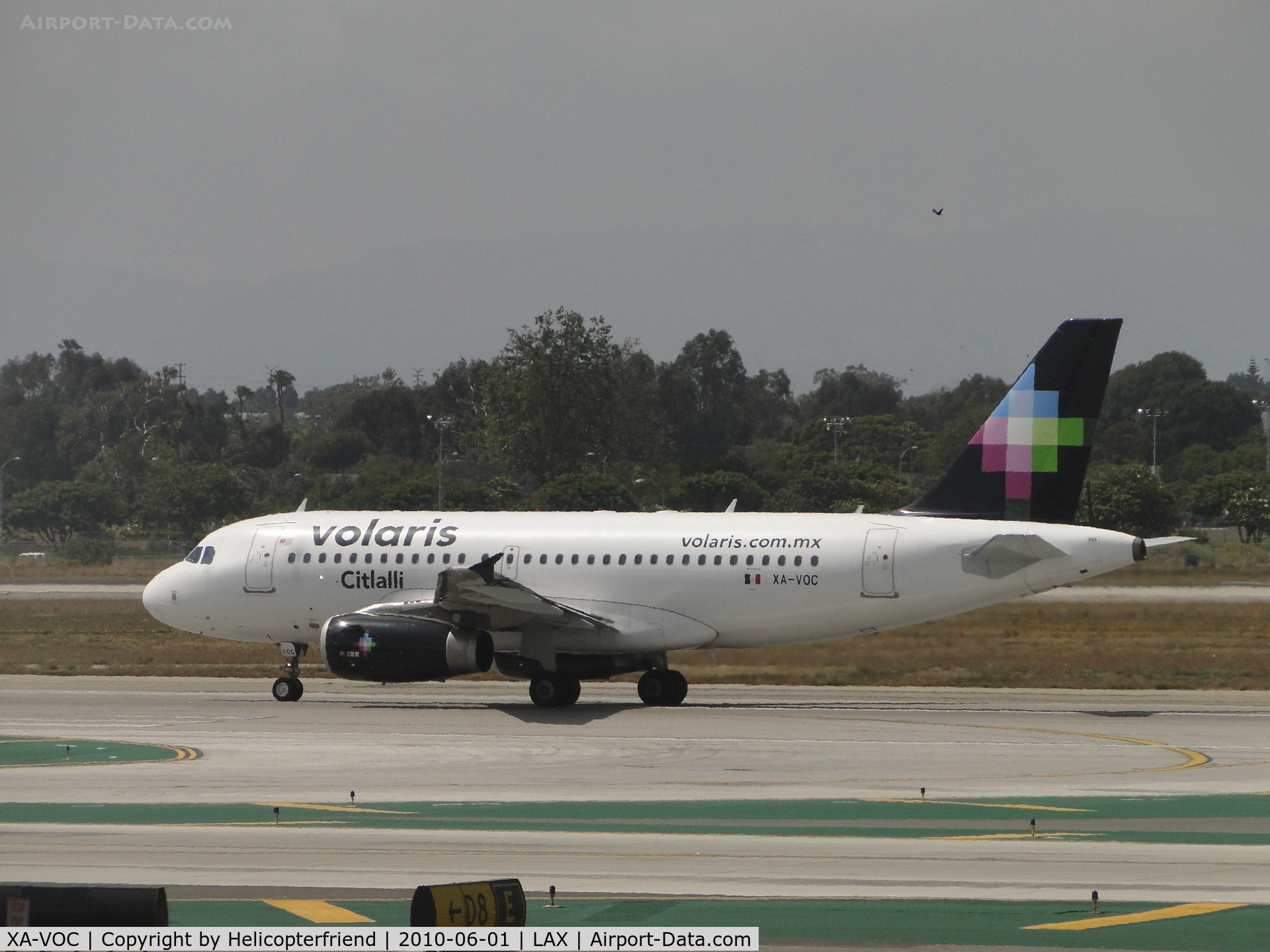 XA-VOC, 2006 Airbus A319-132 C/N 2997, Bird watching take off roll on runway 24L