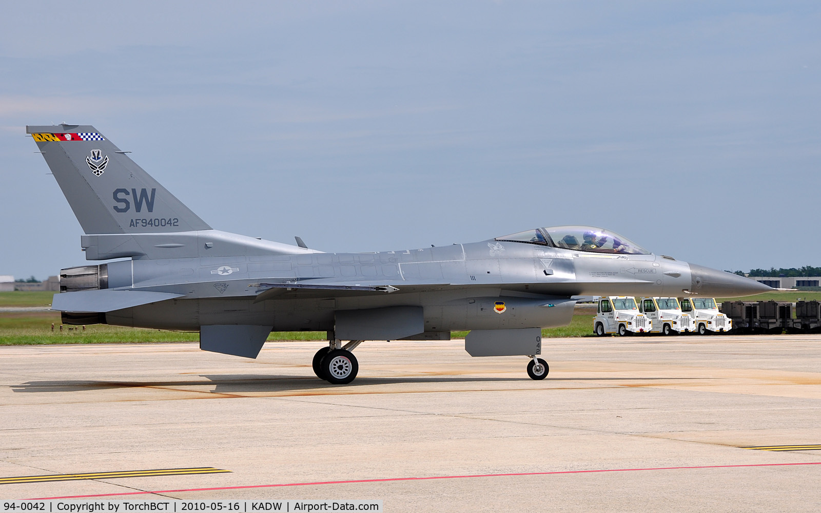 94-0042, Lockheed F-16CM Fighting Falcon C/N CC-194, Shaw based 77th FS Viper after demo at Andrews AFB '10.