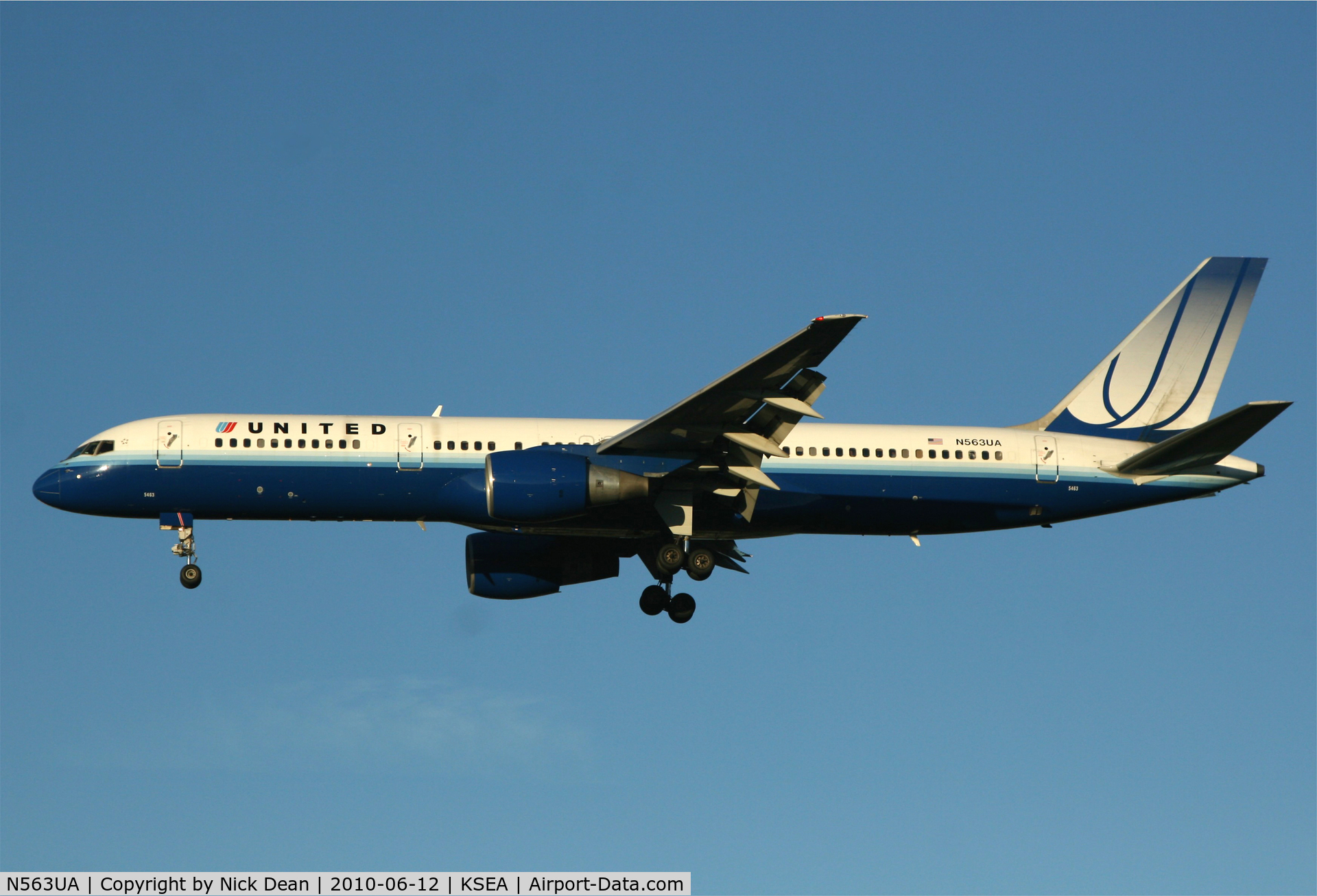N563UA, 1992 Boeing 757-222 C/N 26665, KSEA
