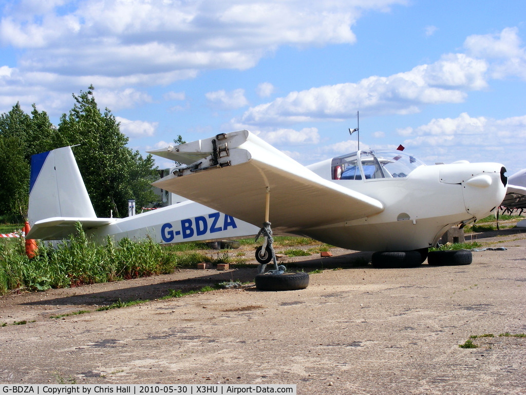 G-BDZA, 1976 Scheibe SF-25E Super Falke C/N 4320, at Husbands Bosworth