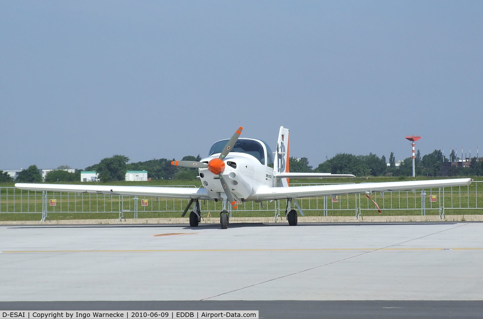 D-ESAI, Grob G-120A C/N 85025, Grob G.120A at ILA 2010, Berlin