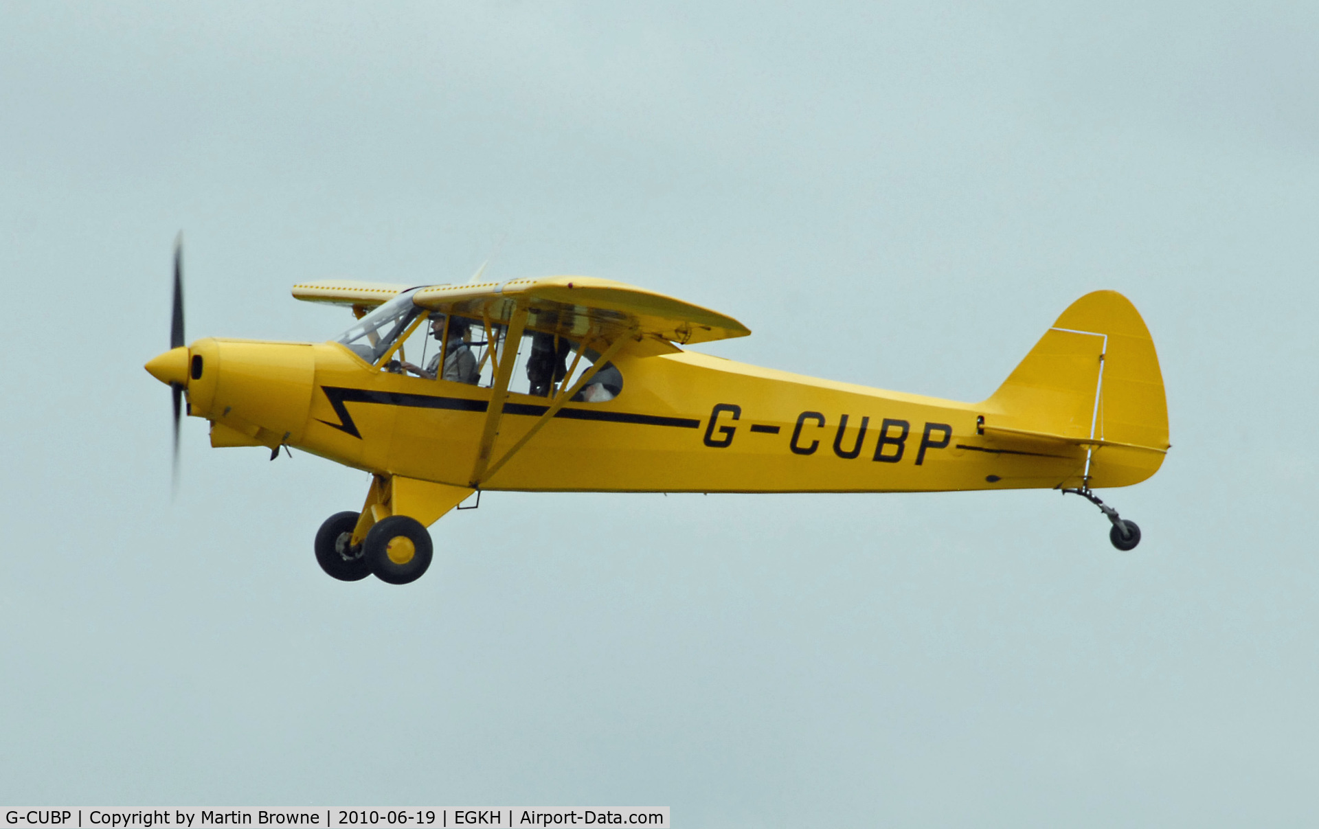 G-CUBP, 1969 Piper PA-18-150 Super Cub C/N 18-8823, Long distance shot on a miserable day!