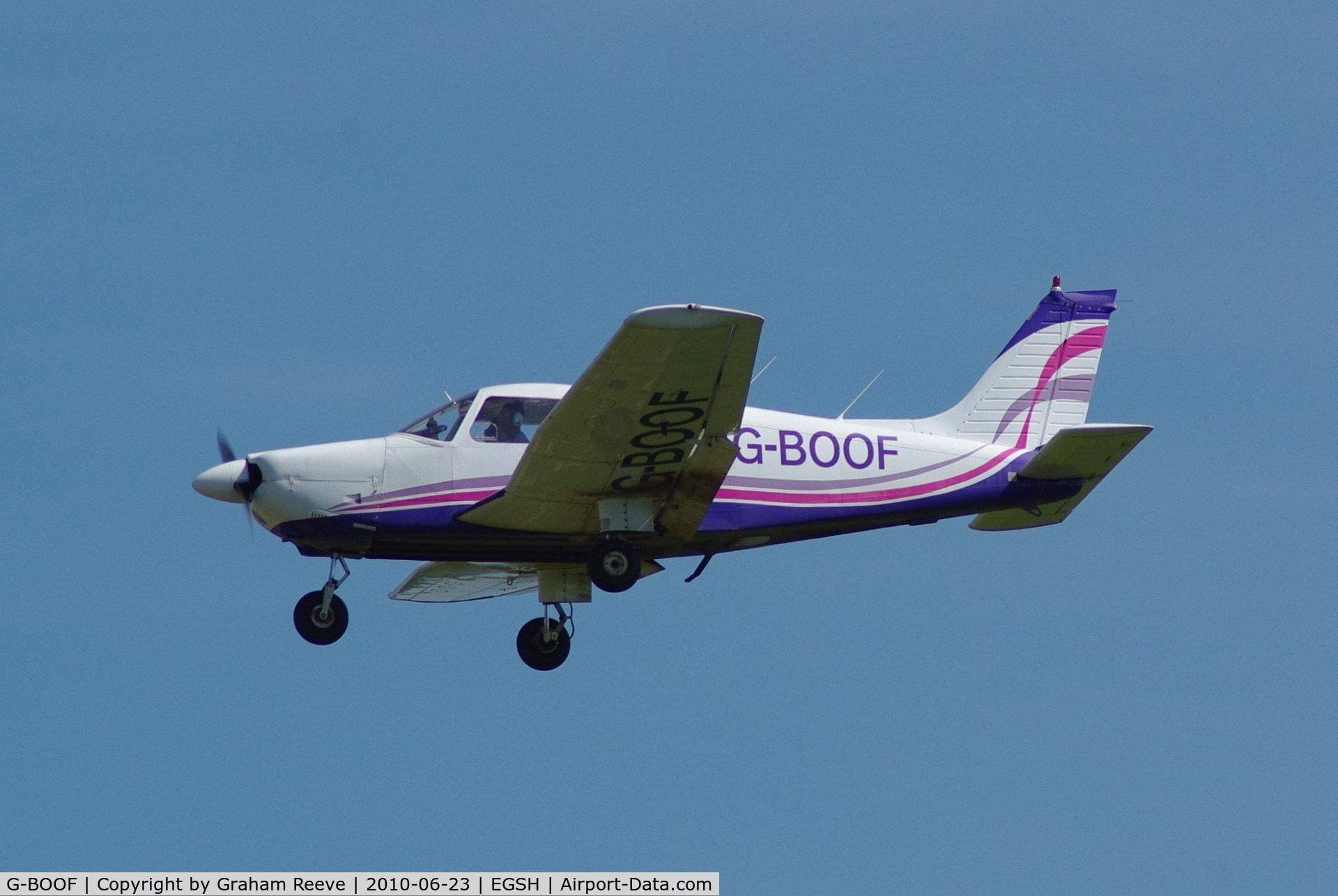 G-BOOF, 1978 Piper PA-28-181 Cherokee Archer II C/N 28-7890084, Landing at Norwich.