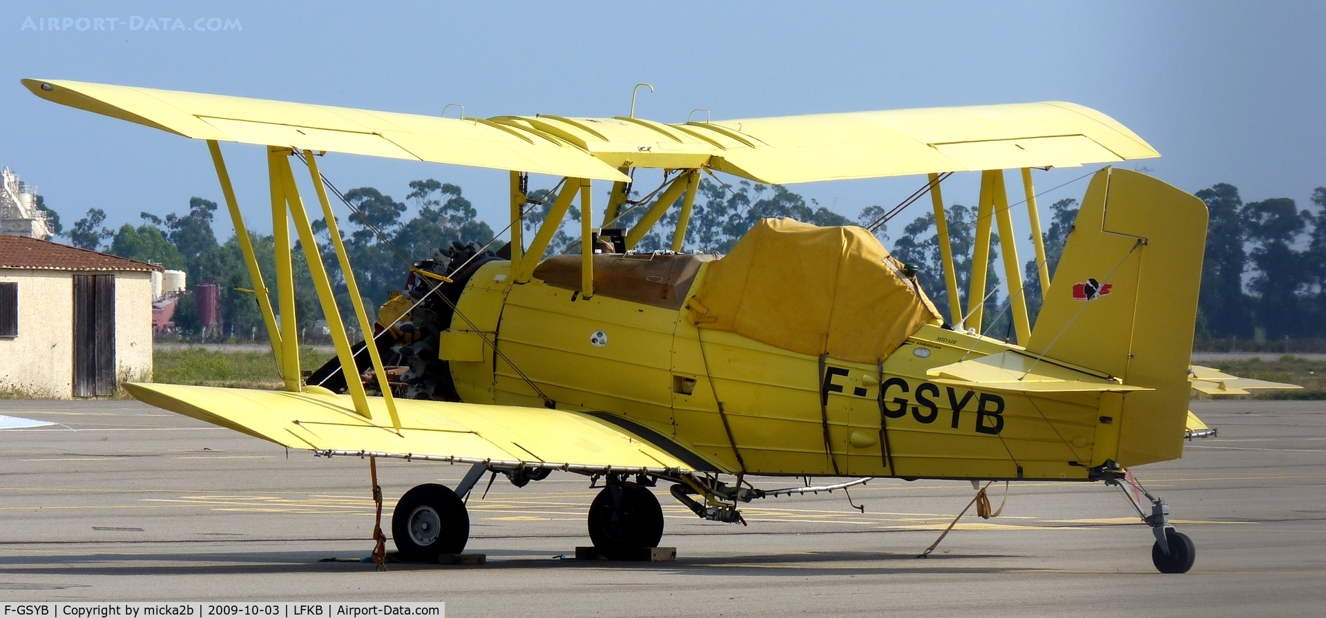 F-GSYB, Grumman G-164B Ag Cat B C/N 740B, Parked.