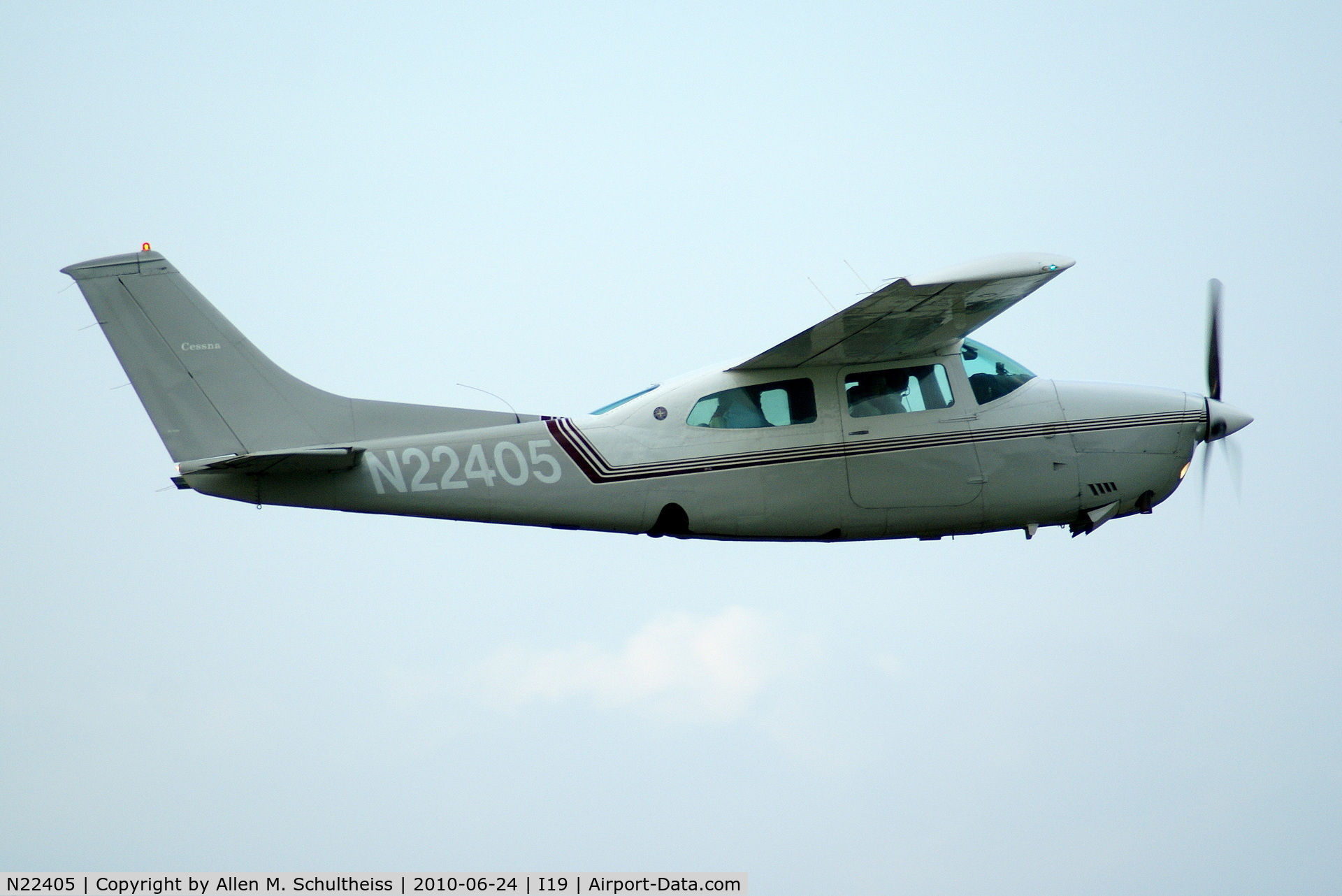 N22405, 1972 Cessna T210L Turbo Centurion C/N 21059742, 1972 Cessna T210L