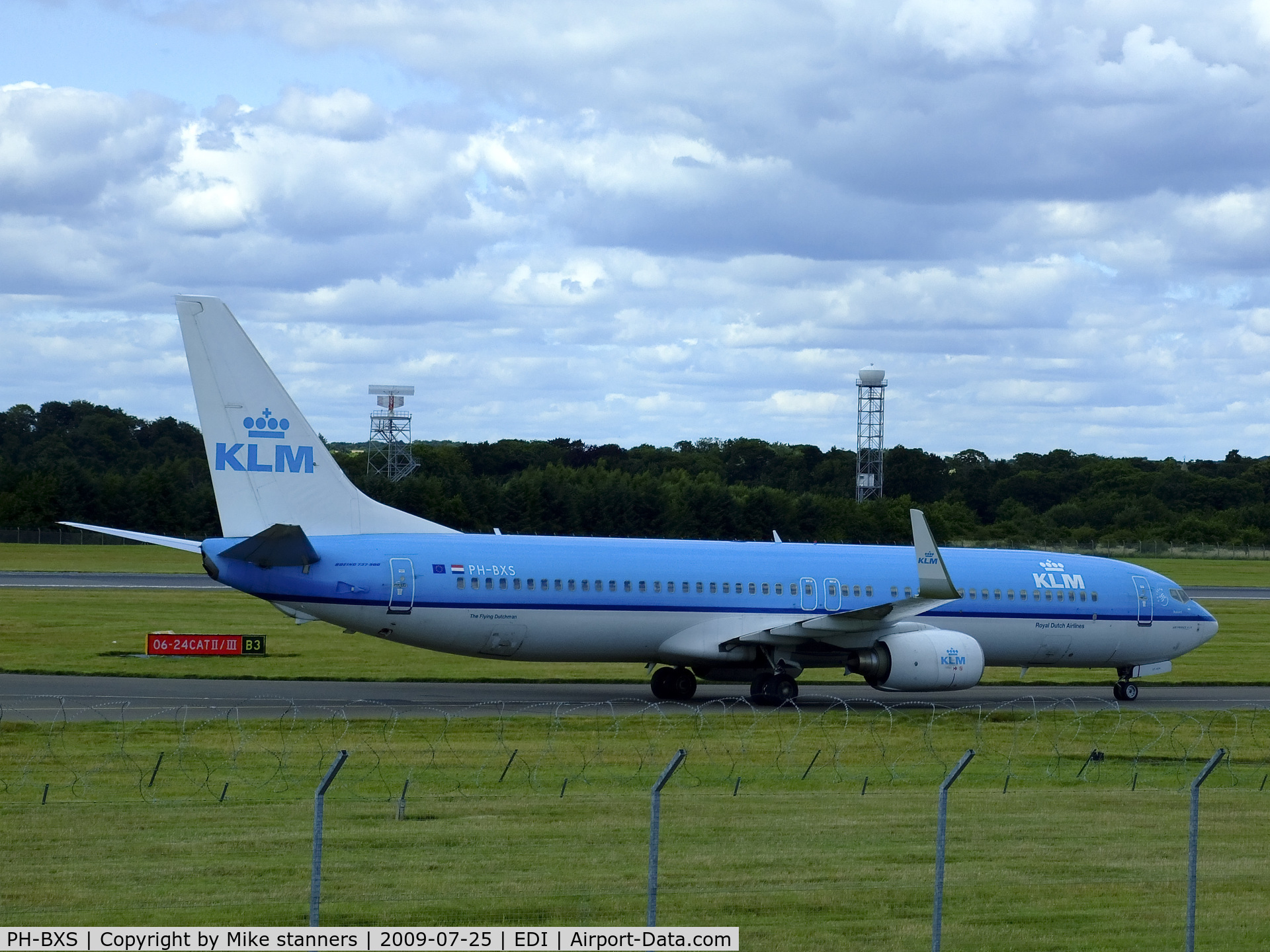 PH-BXS, 2001 Boeing 737-9K2 C/N 29602, KLM1285 Arrives at EDI From AMS