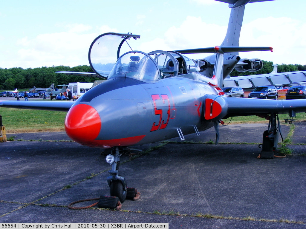 66654, Aero L-29 Delfin C/N 395189, Aero L-29 Delphin preserved at Bruntingthorpe