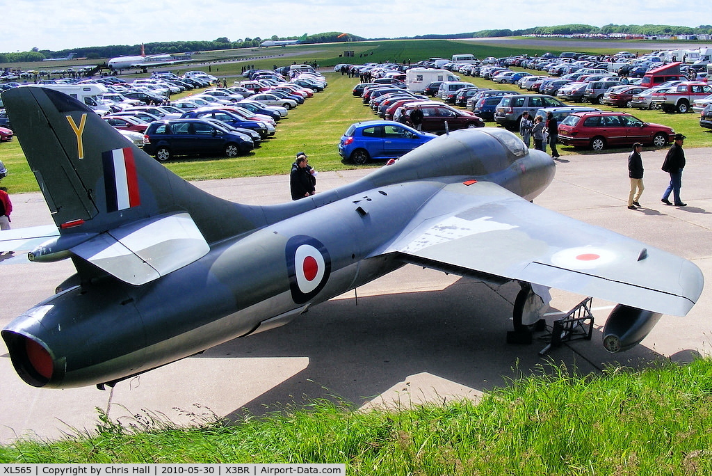 XL565, 1958 Hawker Hunter T.7 C/N 41H/693716, preserved at Bruntingthorpe