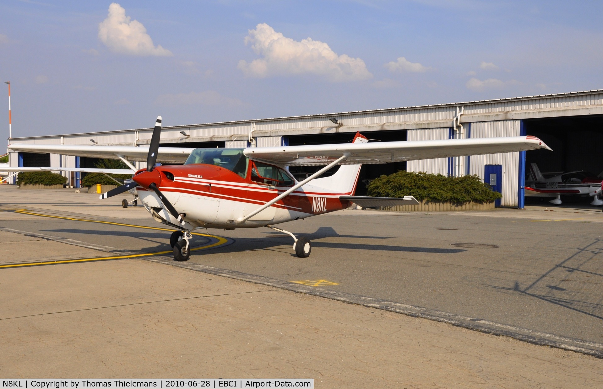 N8KL, 1981 Cessna TR182 Turbo Skylane RG C/N R18201720, /