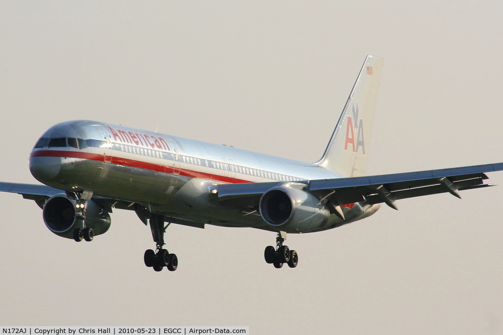 N172AJ, 2002 Boeing 757-223 C/N 32400, American Airlines