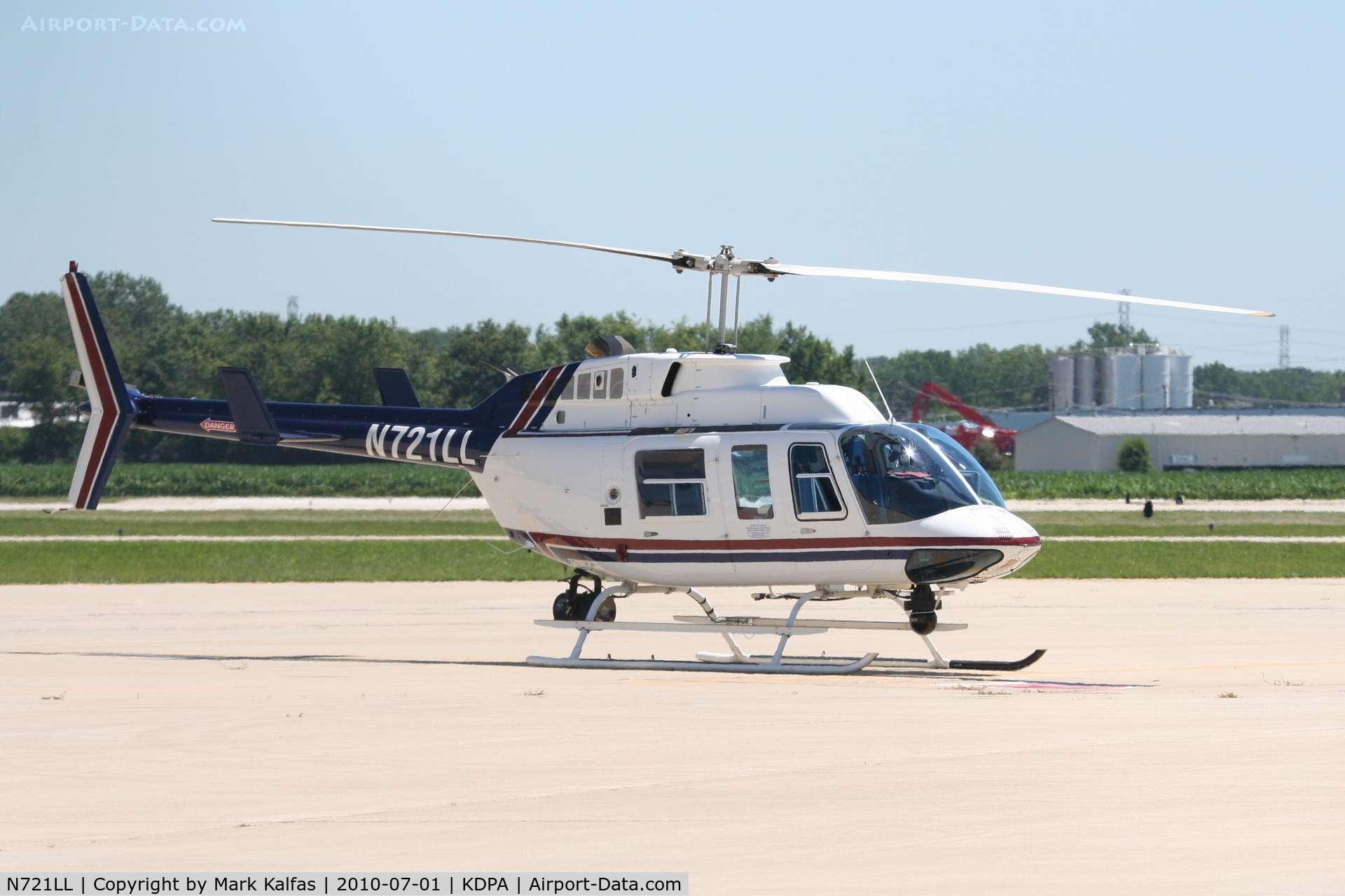 N721LL, 1986 Bell 206L-3 LongRanger III C/N 51164, State of Illinois Bell 206L-3 LongRanger, N721LL on the ramp KDPA.