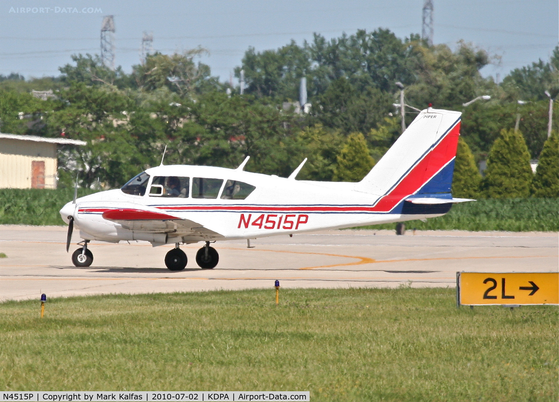 N4515P, 1960 Piper PA-23-250 Aztec C/N 27-18, FLYING W LEASING INC Piper PA23 Apache, N4515P taxiway Whiskey KDPA.
