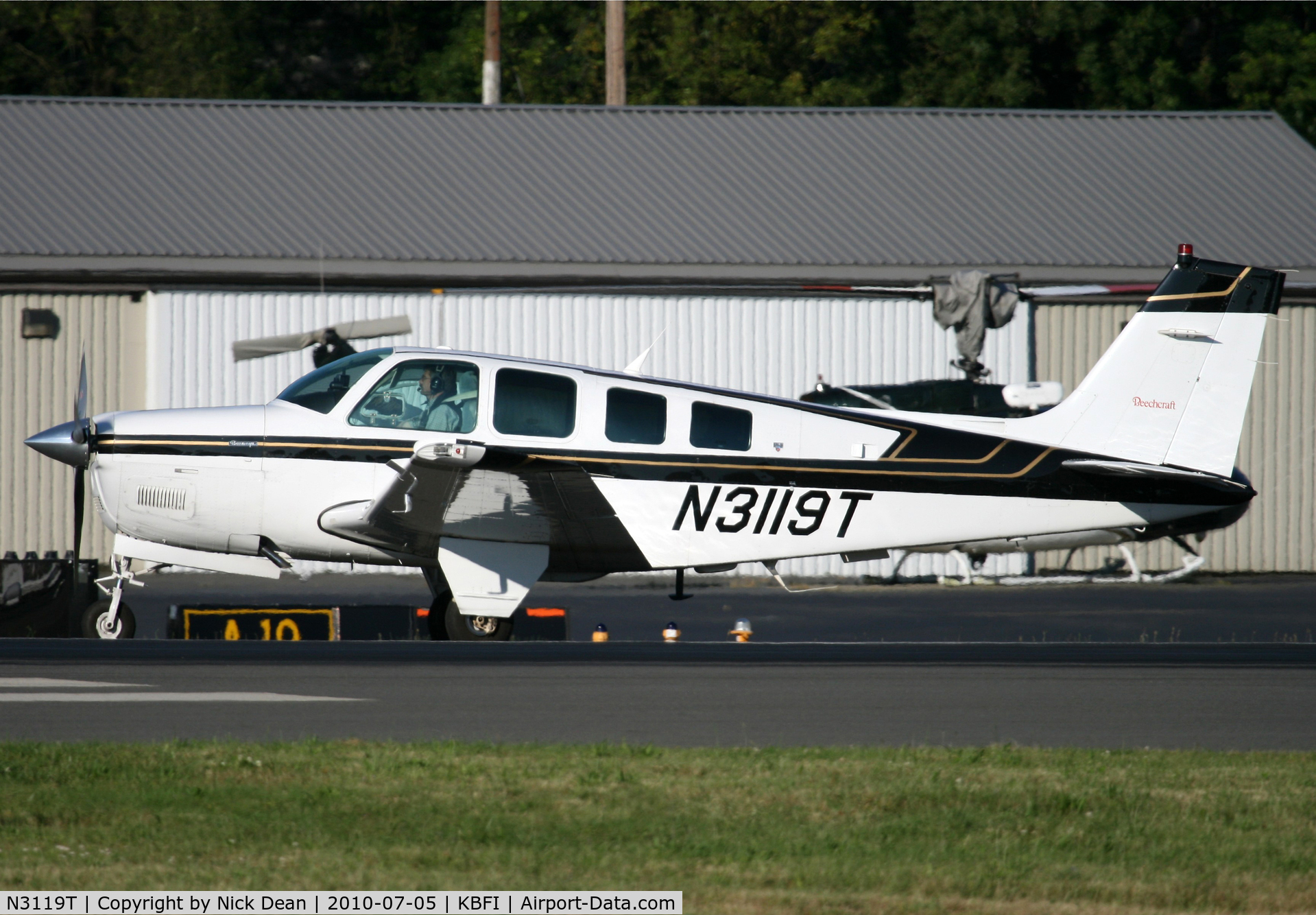 N3119T, 1994 Beech A36 Bonanza 36 C/N E-2878, KBFI